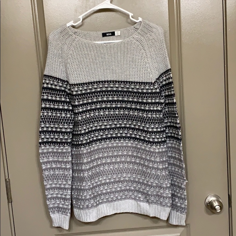 urban outfitters thick sweater size S